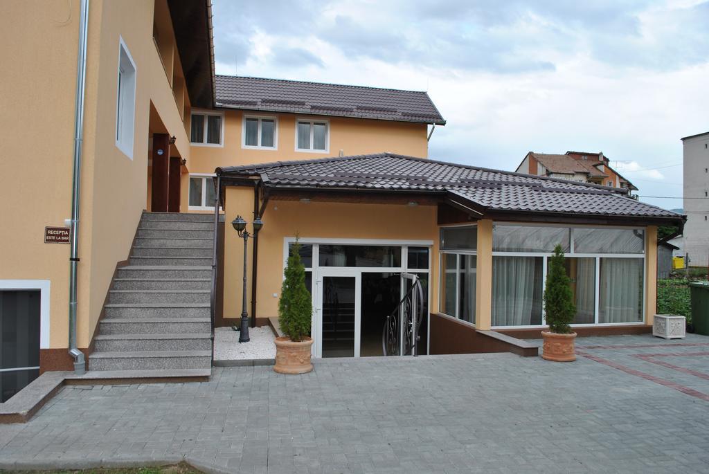 Vila Veche Haţeg Екстериор снимка